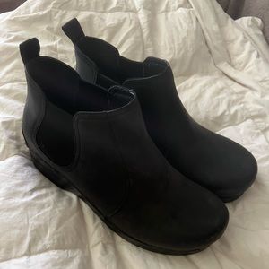 Dansko Frankie Classic Stapled Clog